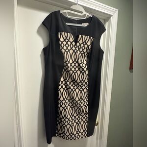 Dress Barn Elegant Black and Cream Patterned Dress Sz 16